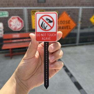 オリジナルプランツタグ 『DO NOT TOUCH AGAVE』