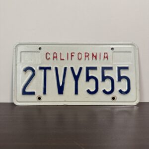 【レア】　カリフォルニア州　2TVY555　ゾロ目　USED　ライセンスプレート